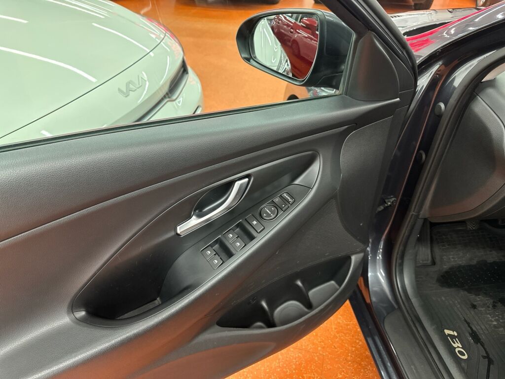 Hyundai i30 Hatchback 2021 Harmaa