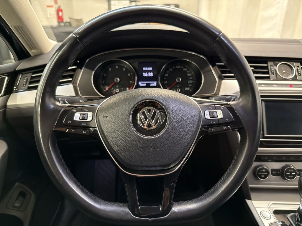 Volkswagen Passat 2018 Harmaa