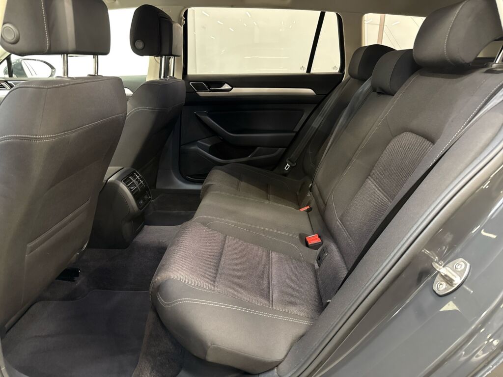 Volkswagen Passat 2018 Harmaa