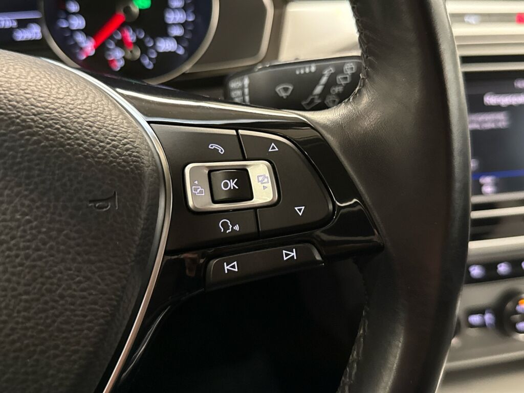 Volkswagen Passat 2018 Harmaa