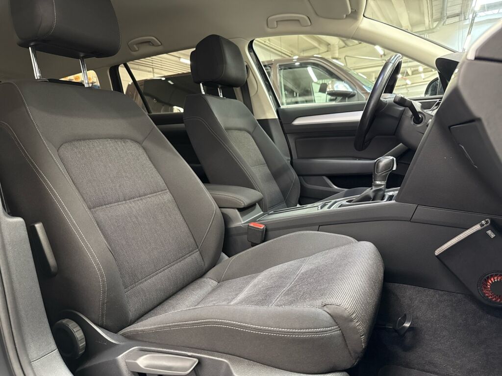 Volkswagen Passat 2018 Harmaa