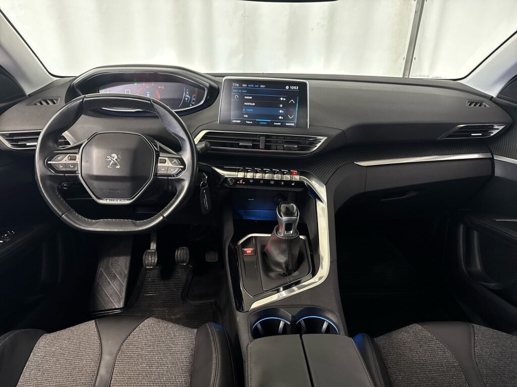 Peugeot 3008 2017 Musta