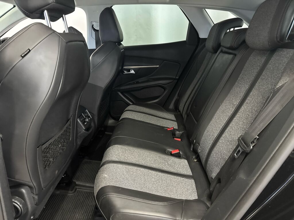 Peugeot 3008 2017 Musta