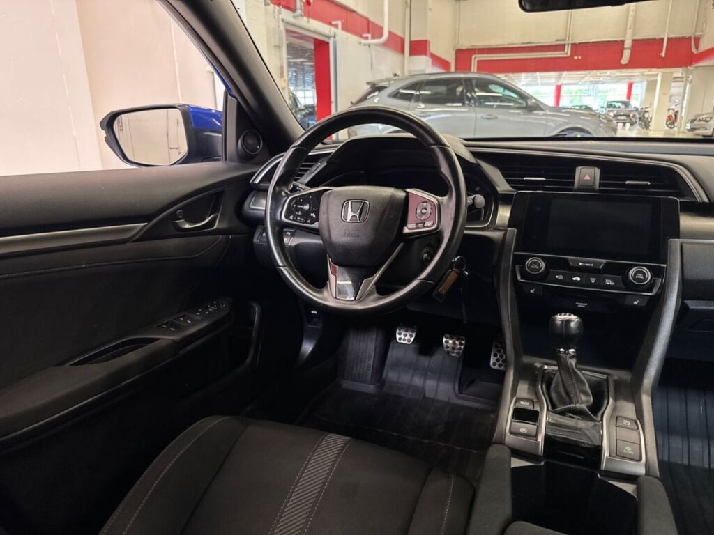 Honda Civic 2018 Sininen