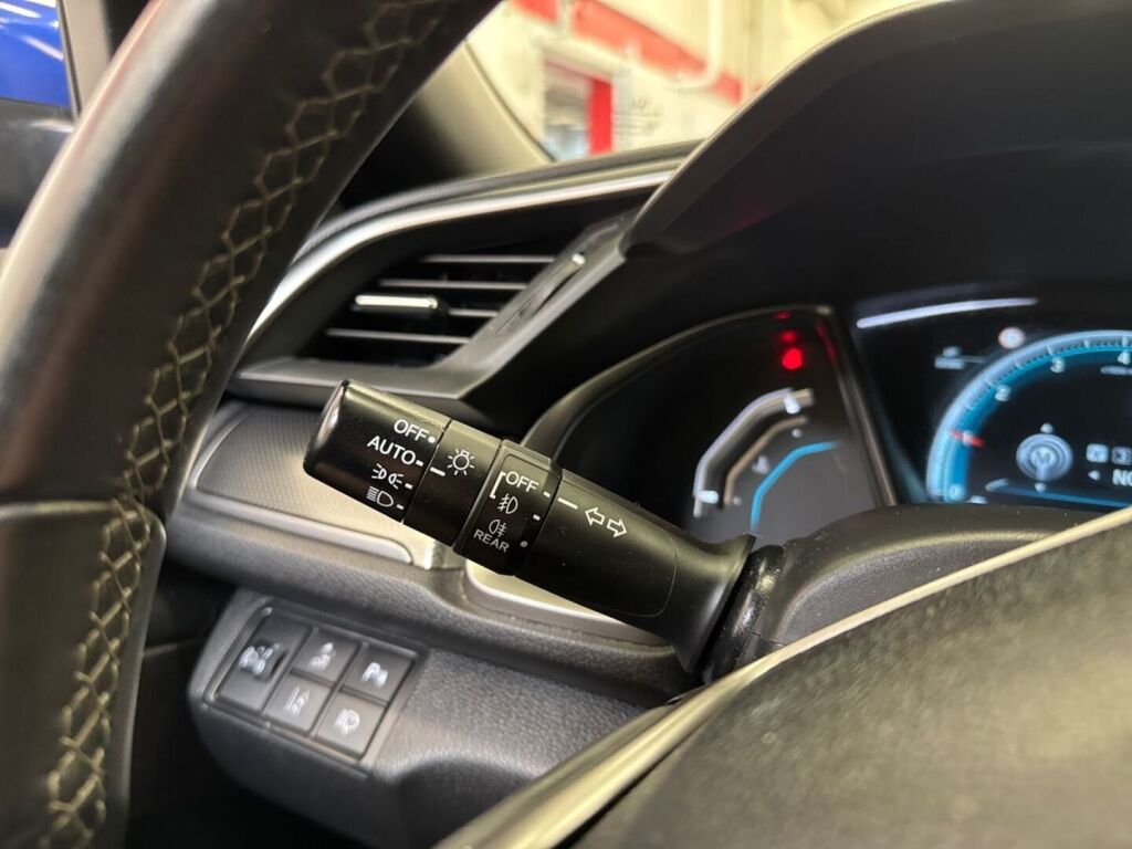 Honda Civic 2018 Sininen