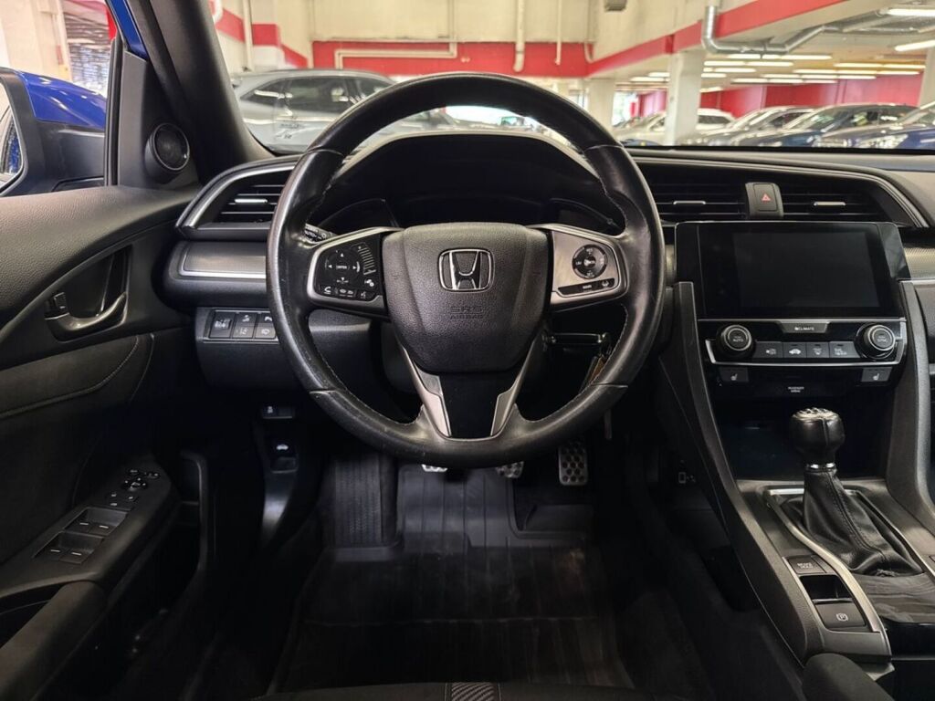 Honda Civic 2018 Sininen