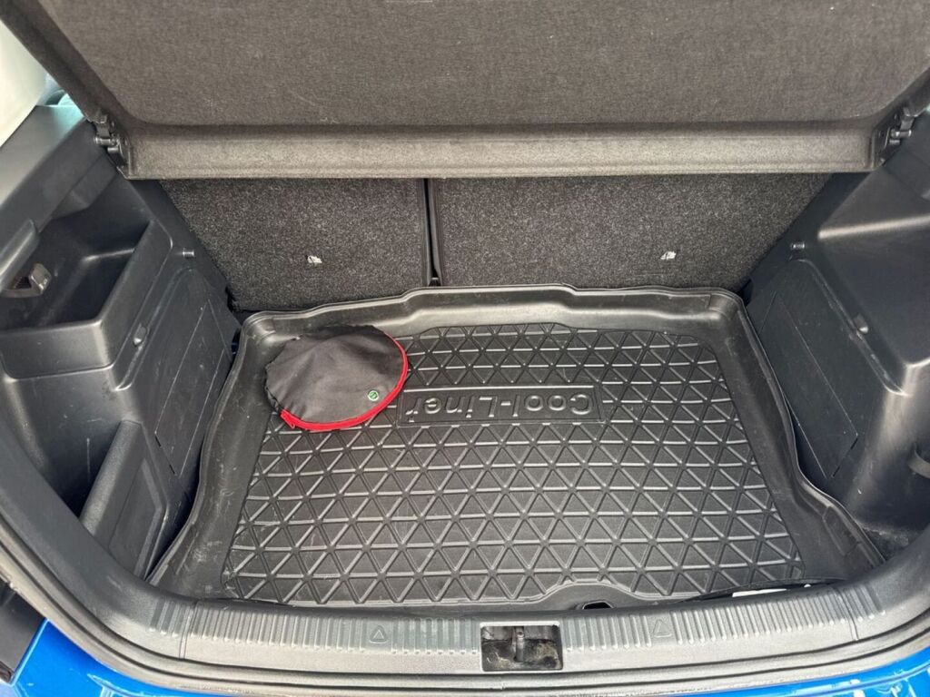 Skoda Fabia 2018 Sininen