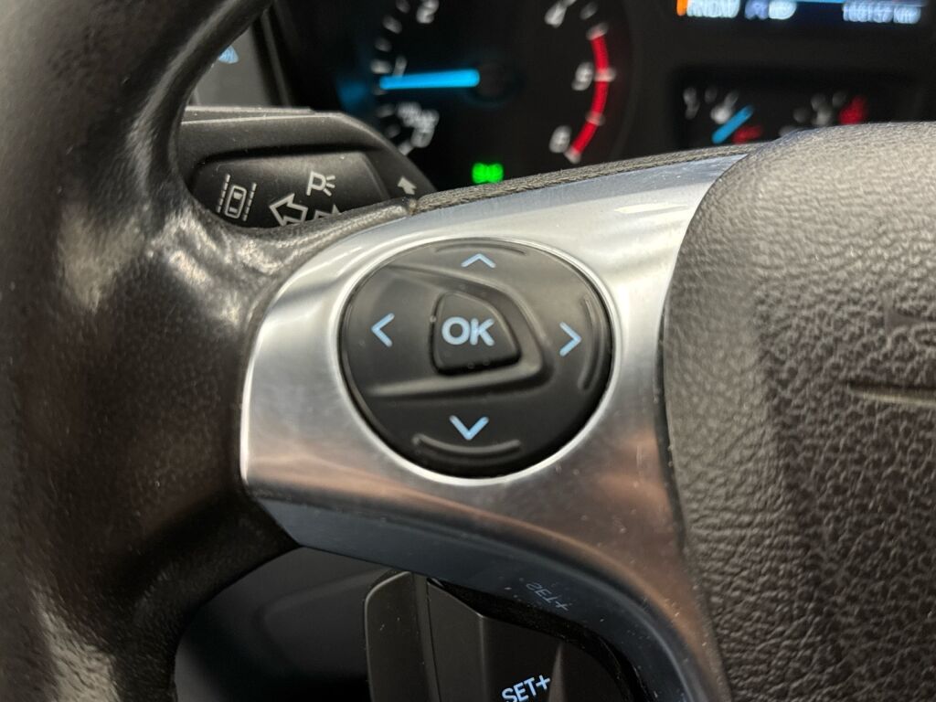 Ford Transit 2018 Valkoinen