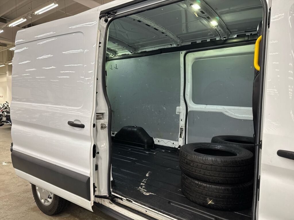 Ford Transit 2018 Valkoinen