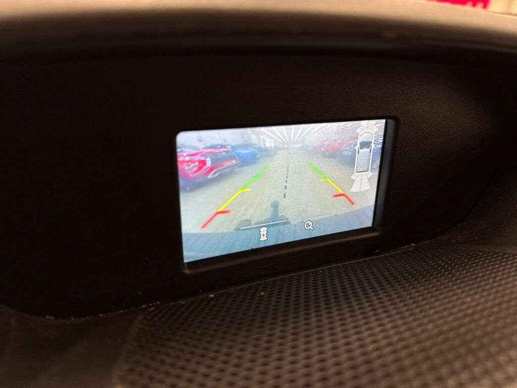 Ford Transit 2018 Valkoinen