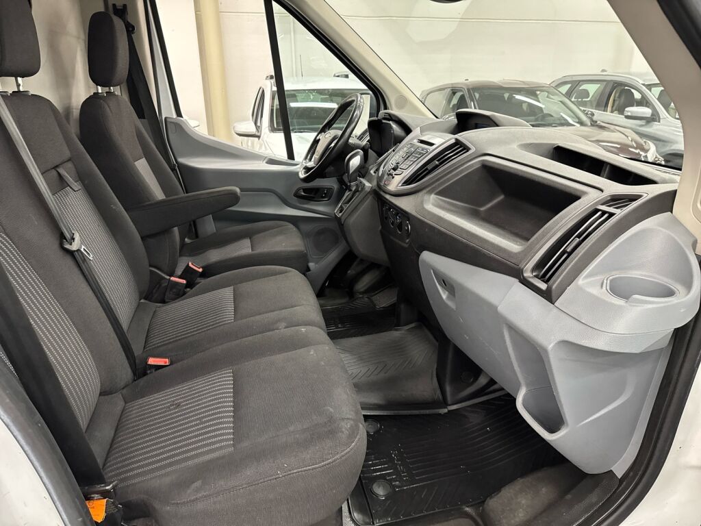 Ford Transit 2018 Valkoinen