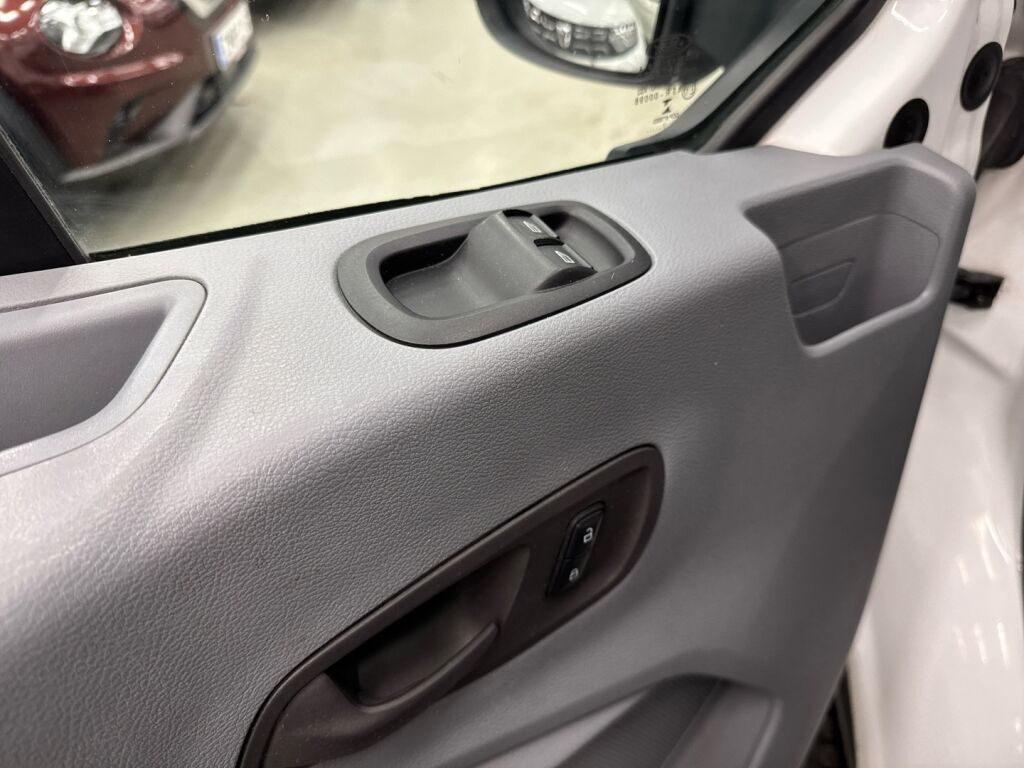 Ford Transit 2018 Valkoinen