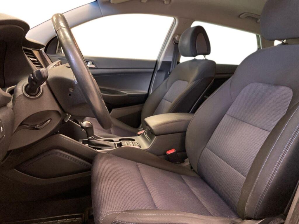 Hyundai Tucson 2018 Ruskea (beige)