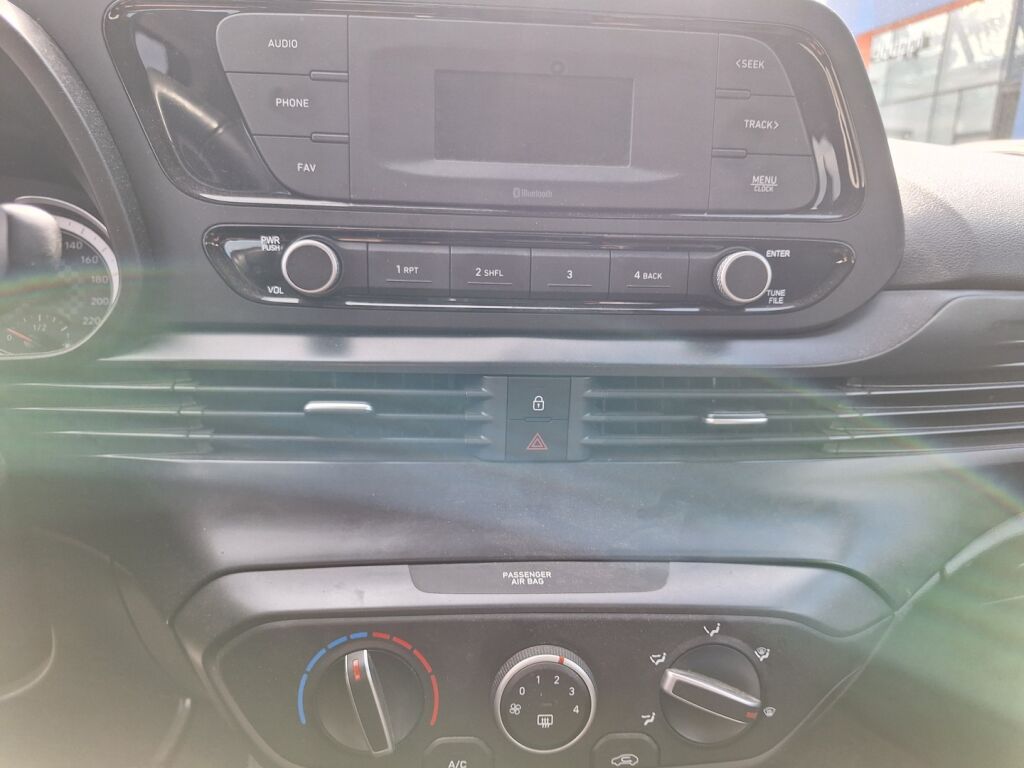 Hyundai i20 Hatchback 2020 Valkoinen