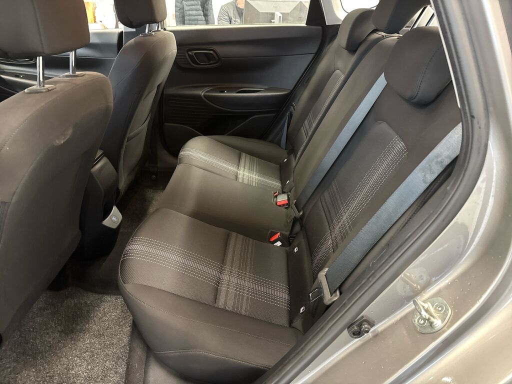 Hyundai i20 Hatchback 2021 Ruskea (beige)