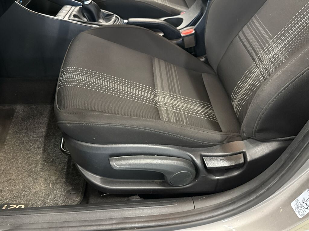 Hyundai i20 Hatchback 2021 Ruskea (beige)