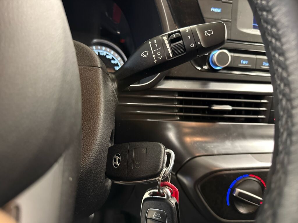 Hyundai i20 Hatchback 2021 Ruskea (beige)