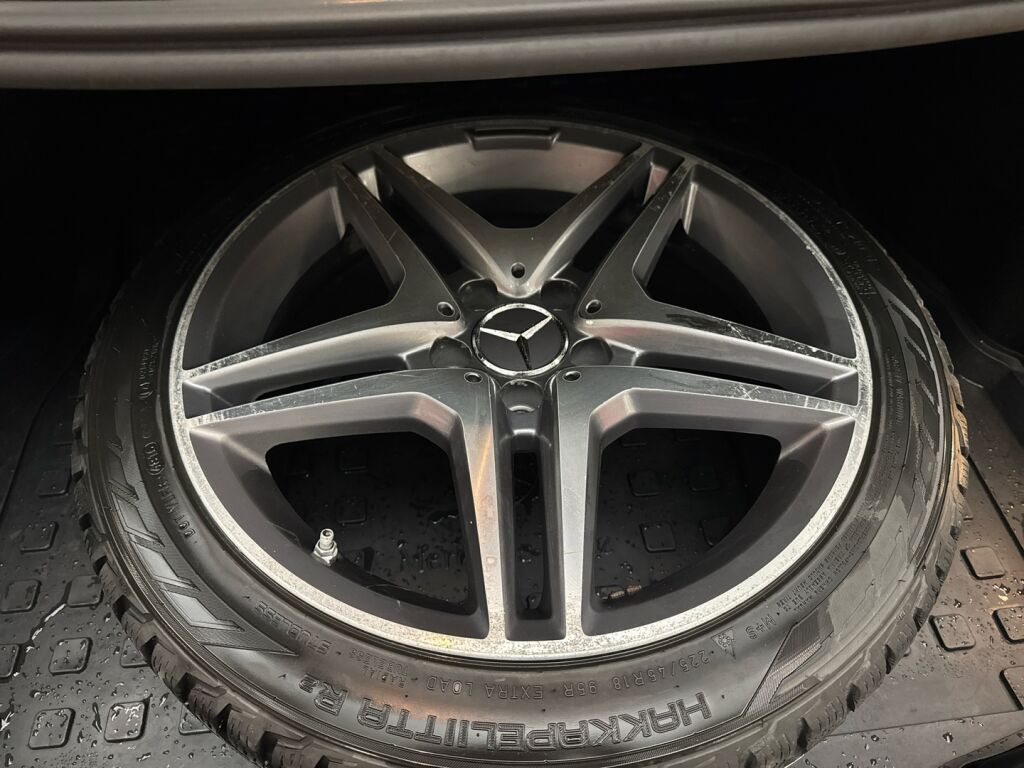 Mercedes-Benz C 2017 Harmaa