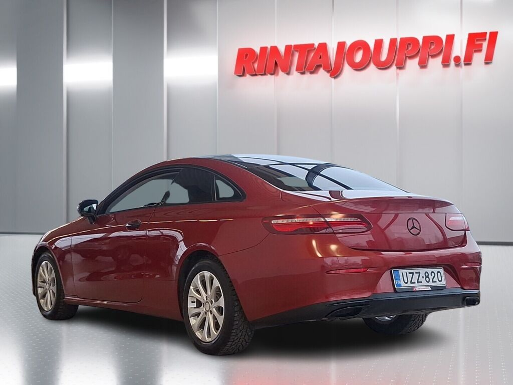 Mercedes-Benz E 2017 Punainen