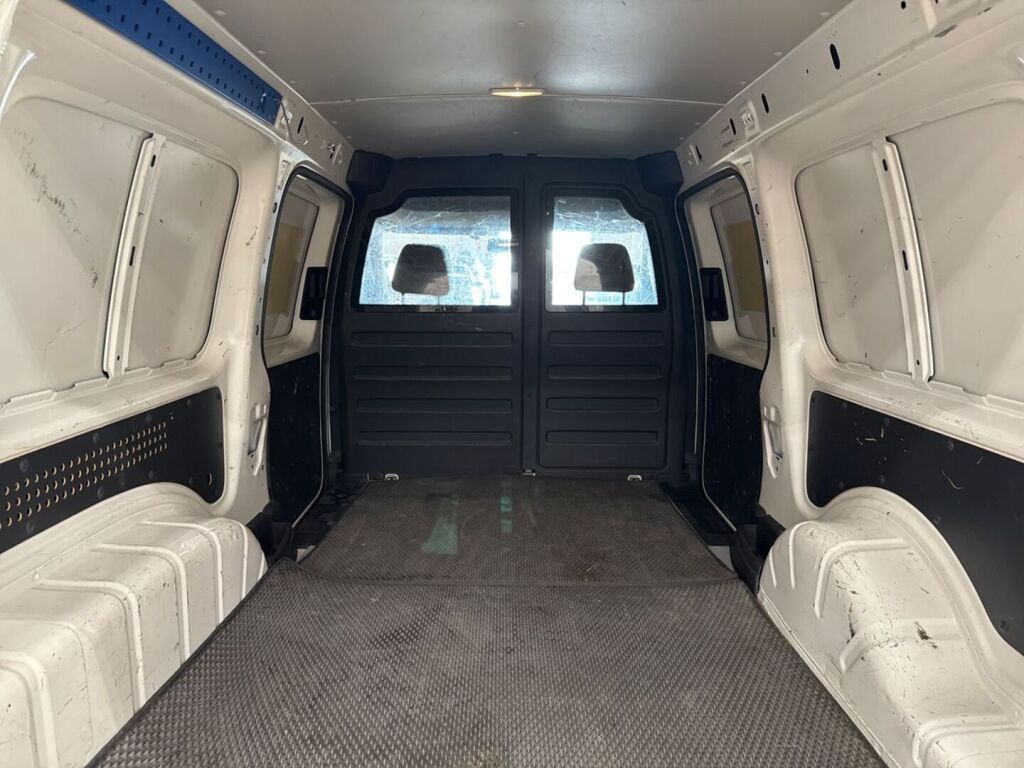 Volkswagen Caddy Maxi 2013 Valkoinen