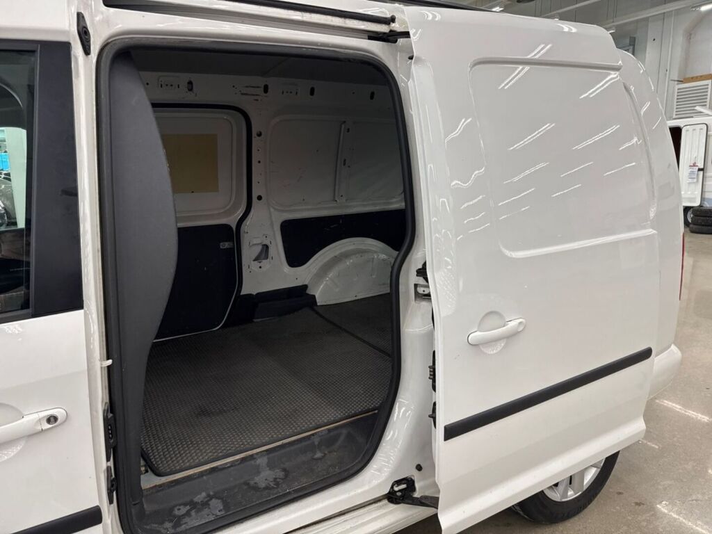 Volkswagen Caddy Maxi 2013 Valkoinen