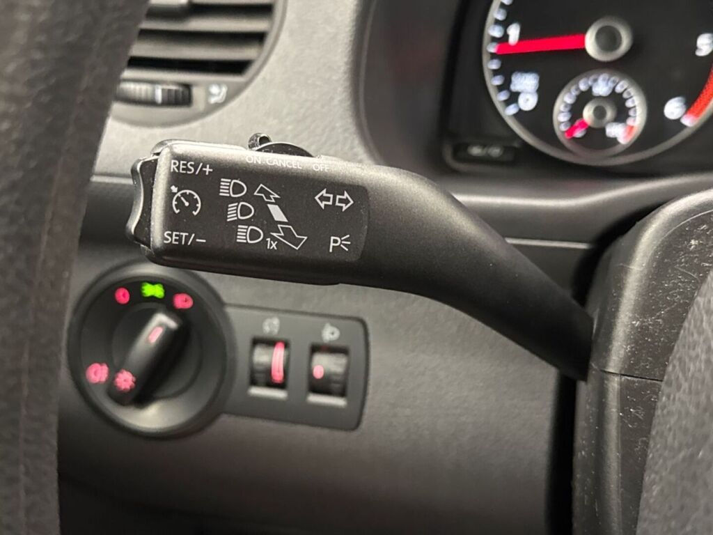 Volkswagen Caddy Maxi 2013 Valkoinen