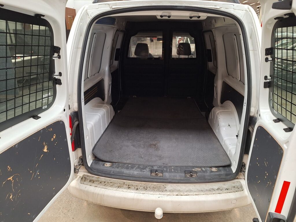 Volkswagen Caddy Maxi 2013 Valkoinen