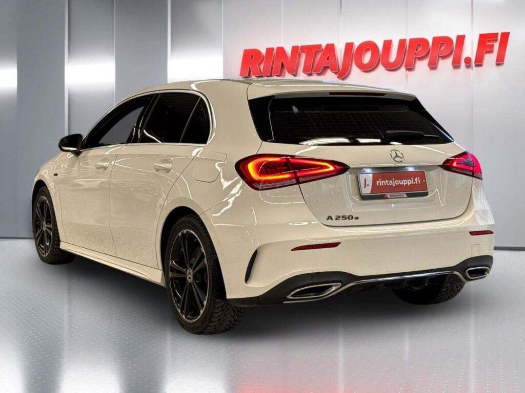 Mercedes-Benz A 2020 Valkoinen