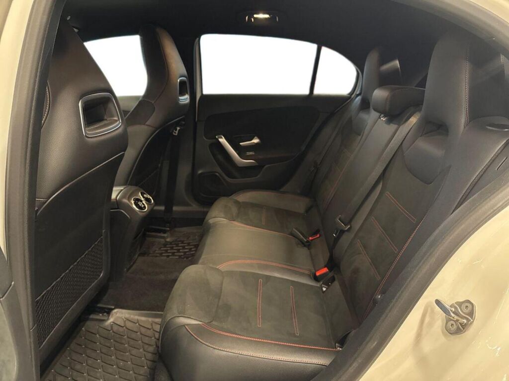 Mercedes-Benz A 2020 Valkoinen