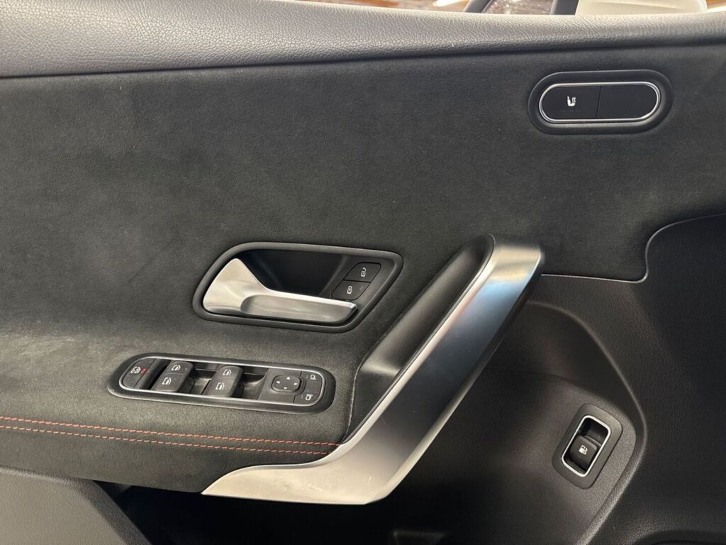 Mercedes-Benz A 2020 Valkoinen