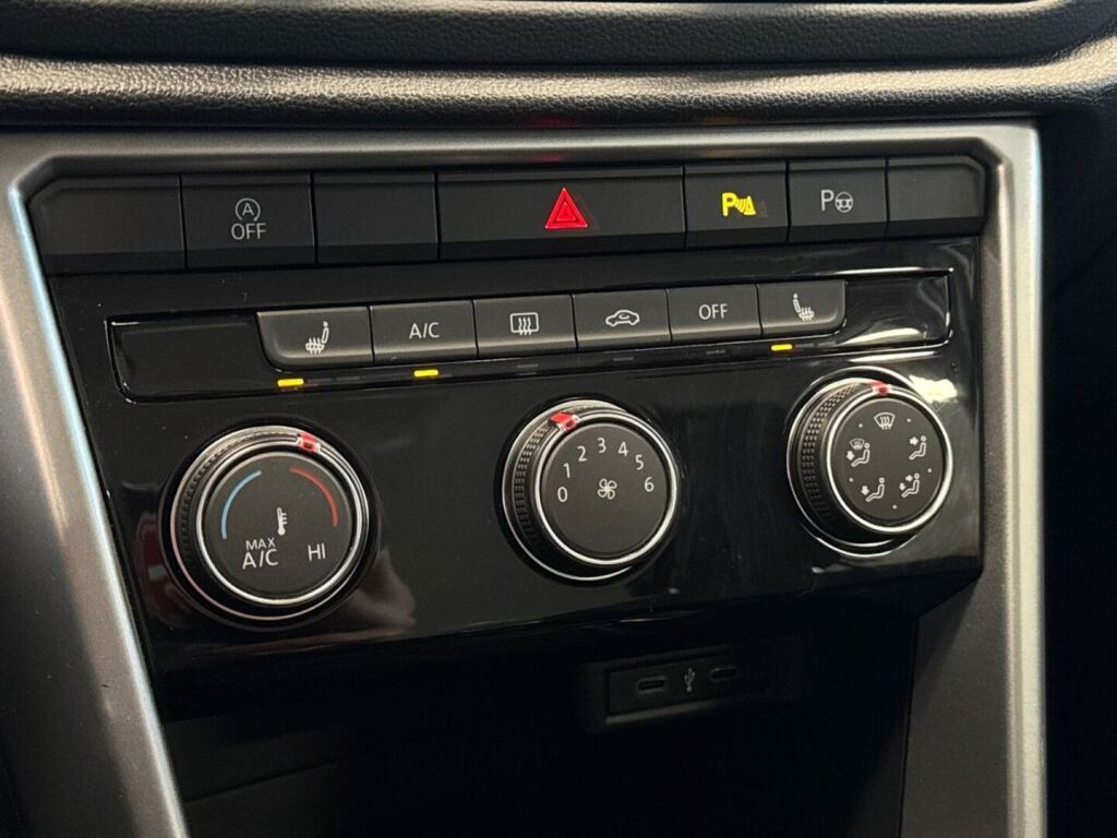 Volkswagen T-Roc 2022 Valkoinen