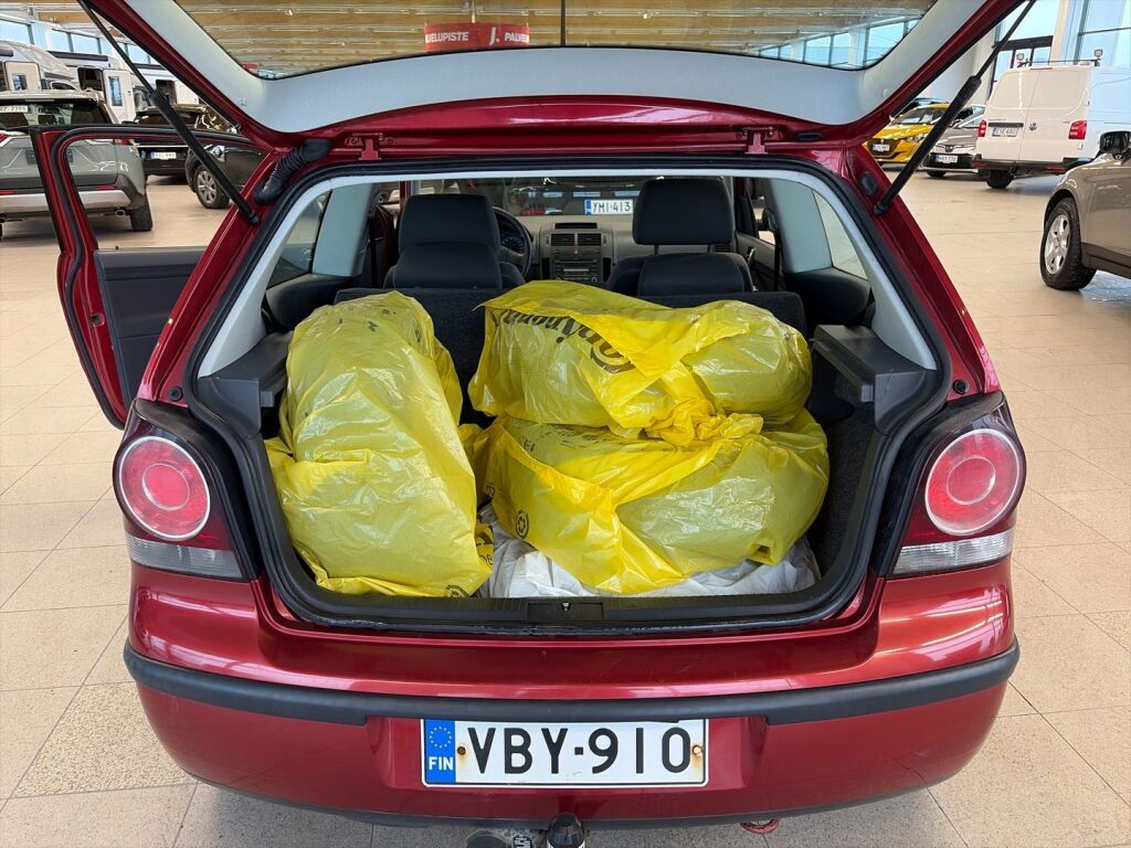 Volkswagen Polo 2007 Punainen