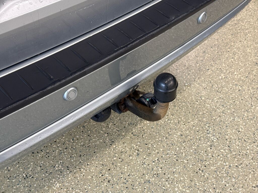 Volvo V70 2007 Harmaa