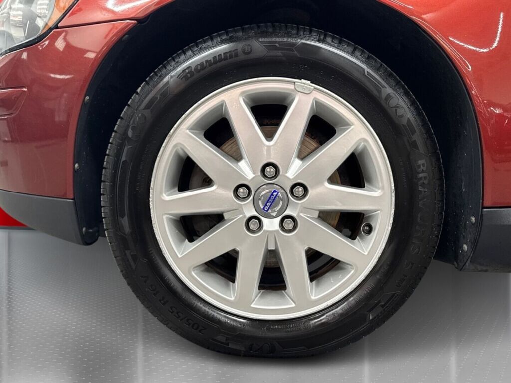 Volvo V50 2007 Punainen