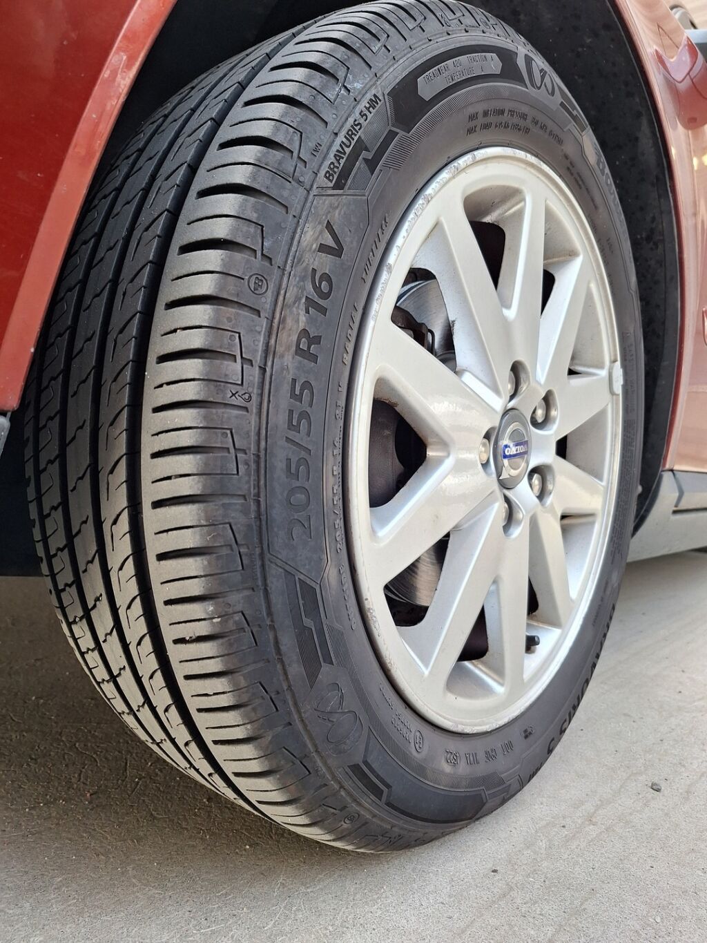 Volvo V50 2007 Punainen