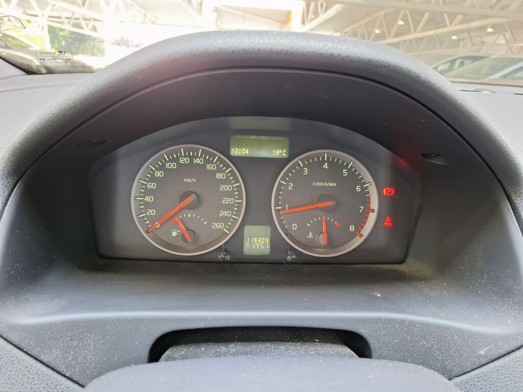 Volvo V50 2007 Punainen