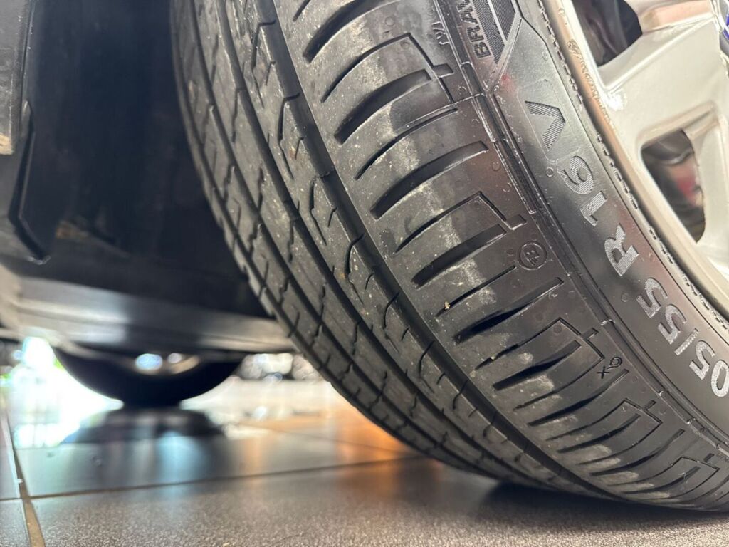 Volvo V50 2007 Punainen