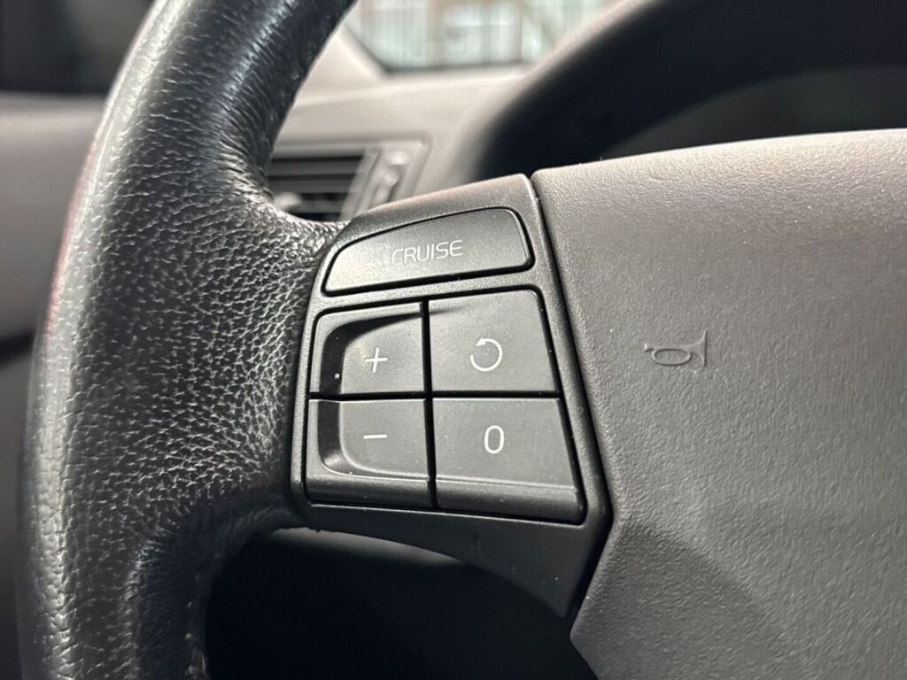 Volvo V50 2007 Punainen
