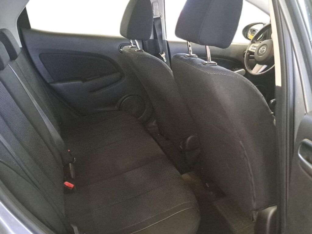 Mazda 2 2009 Harmaa