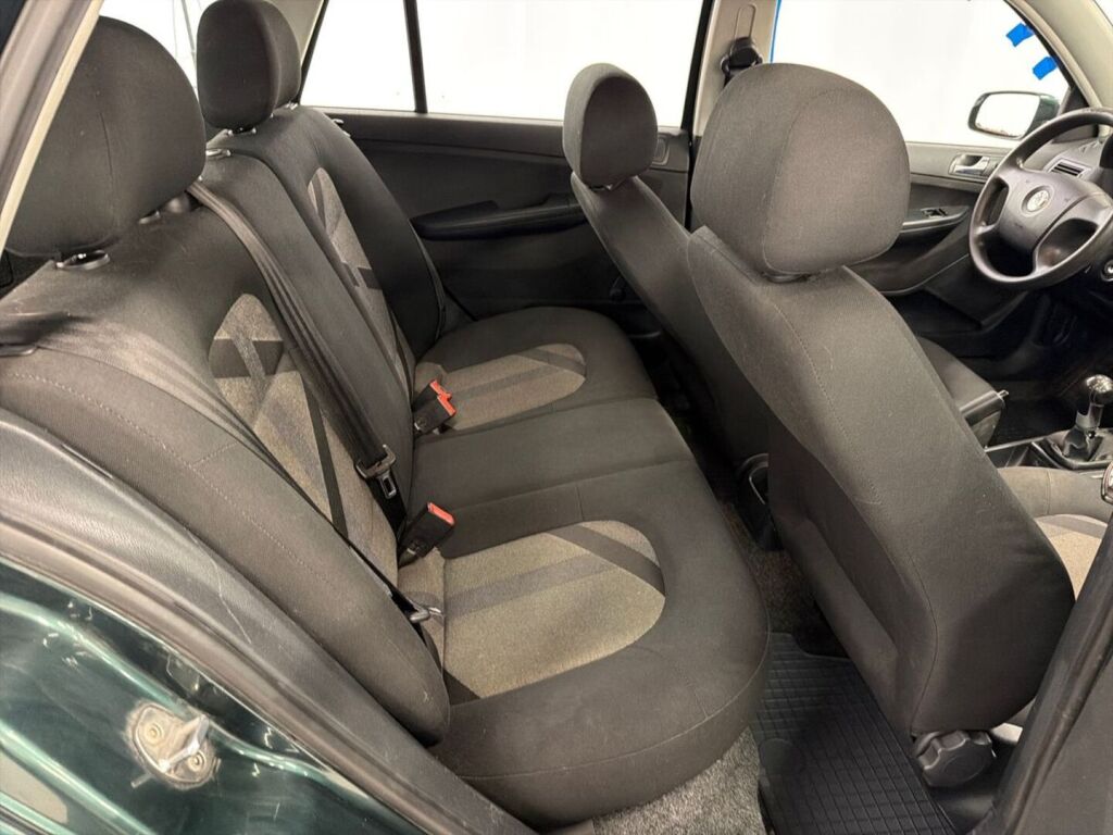 Skoda FABIA 2007 Vihreä