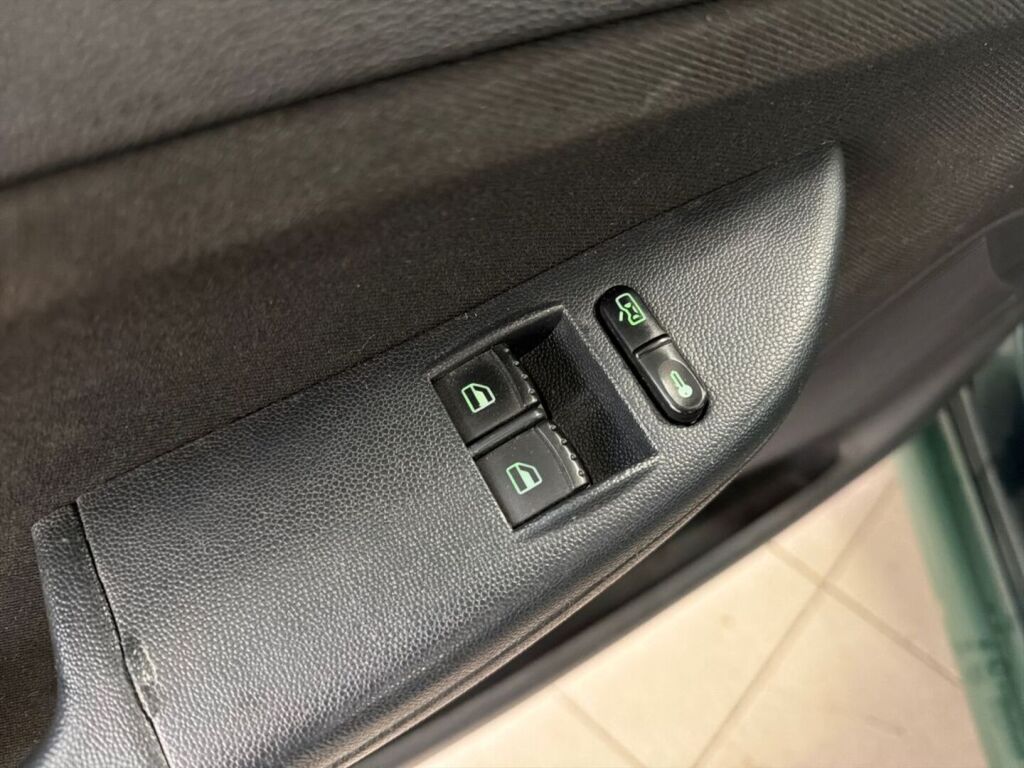 Skoda FABIA 2007 Vihreä