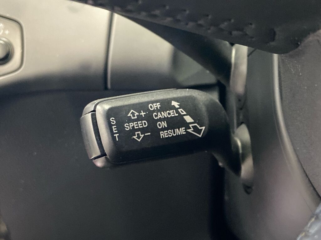 Audi A4 2008 Punainen