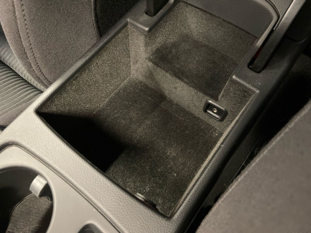 Audi A4 2008 Punainen