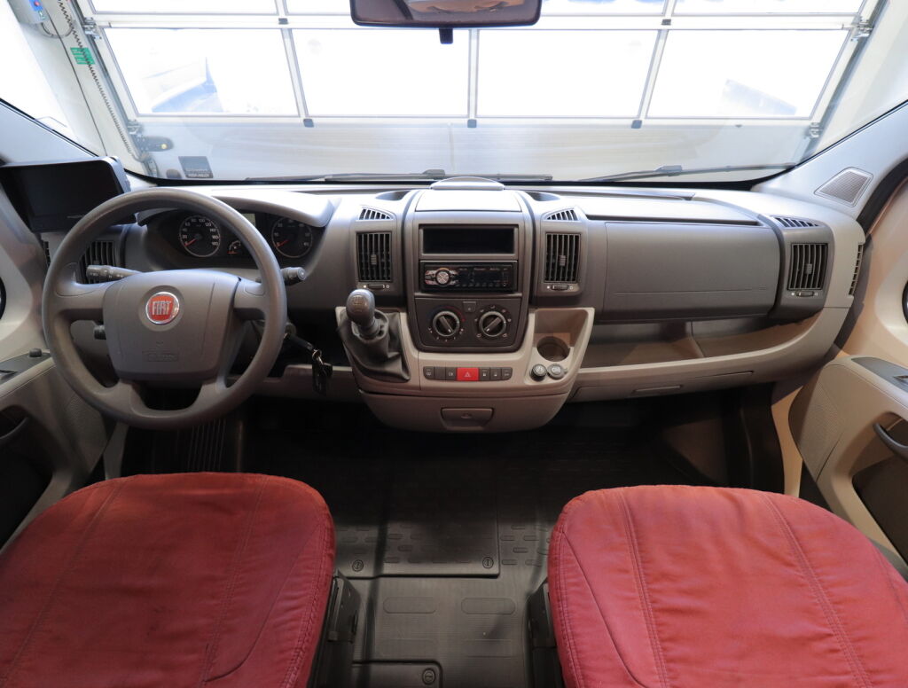 Kabe Travel Master 700 XL 2009 Valkoinen