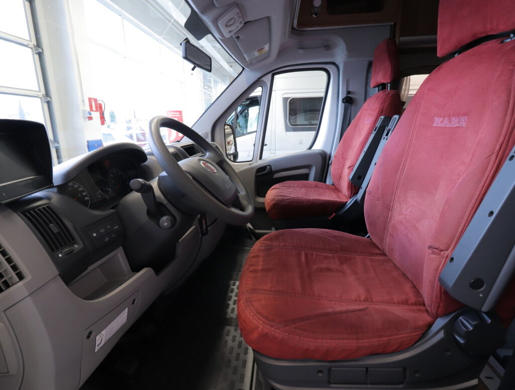 Kabe Travel Master 700 XL 2009 Valkoinen