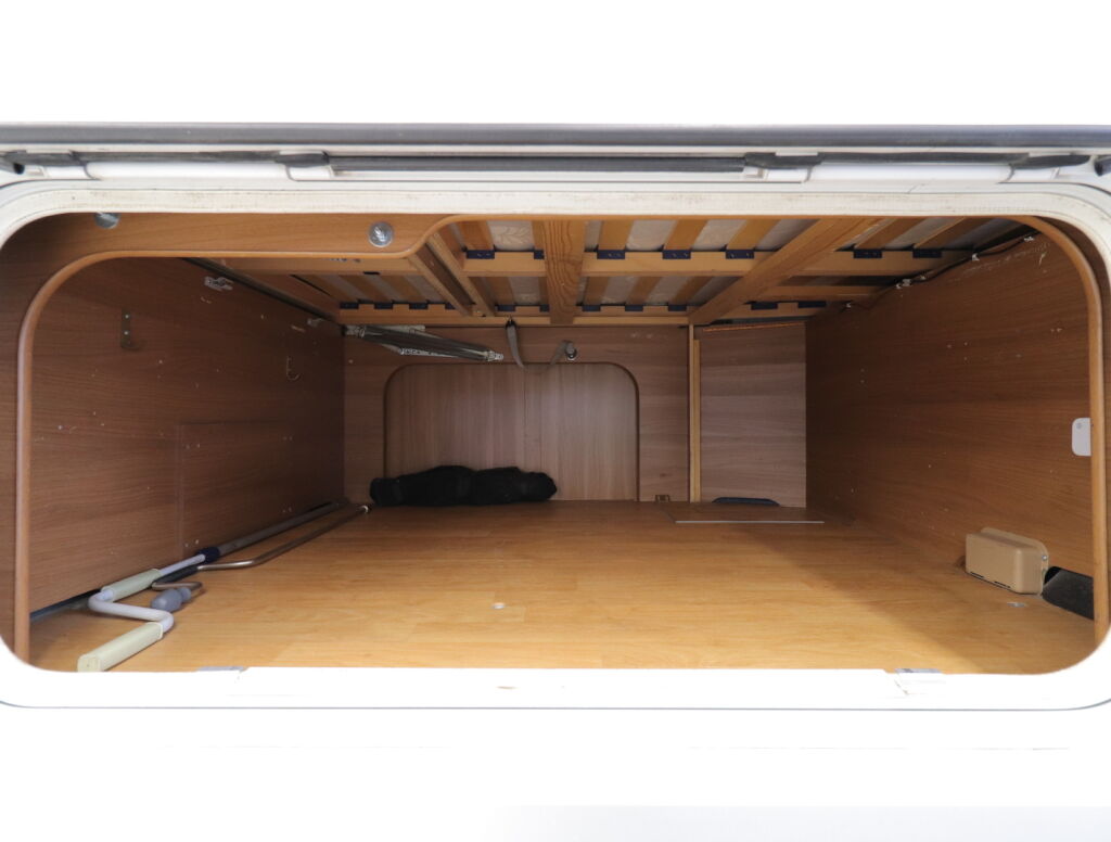 Kabe Travel Master 700 XL 2009 Valkoinen