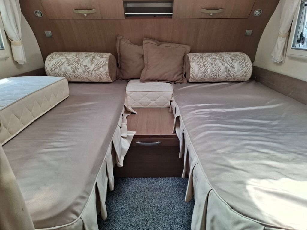 Adria Vision i 707 SL 2009 Harmaa