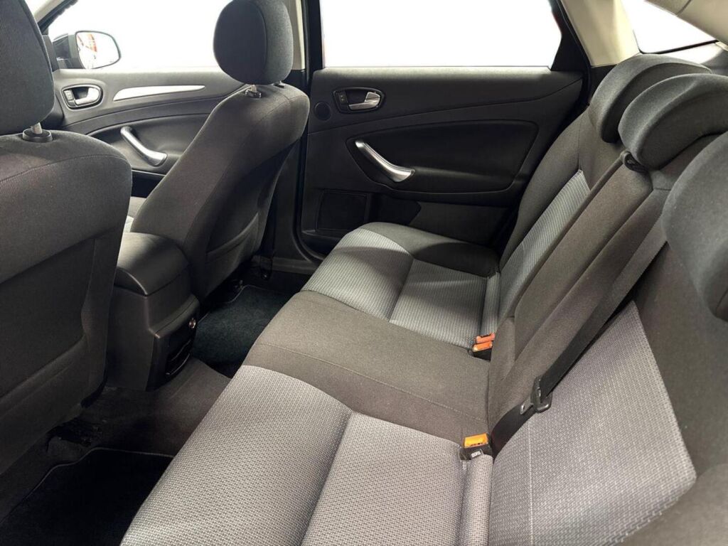Ford Mondeo 2008 Musta