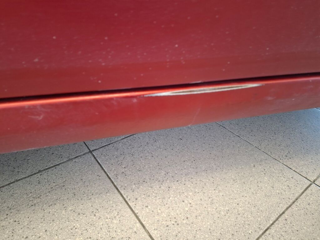 Toyota Avensis 2002 Punainen