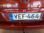 Toyota Avensis 2002 Punainen